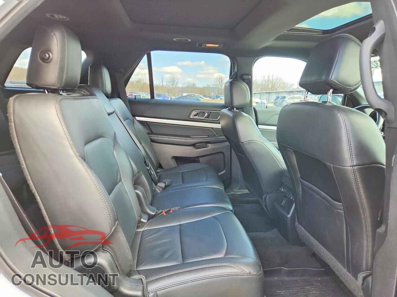 FORD EXPLORER 2017 - 1FM5K8D89HGD47100