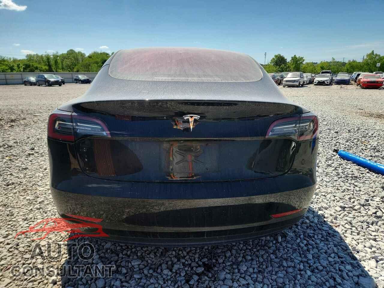 TESLA MODEL 3 2018 - 5YJ3E1EA9JF005867