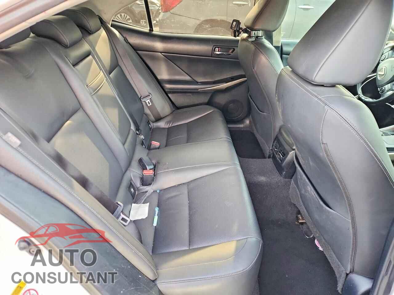 LEXUS IS 2016 - JTHBA1D28G5016756