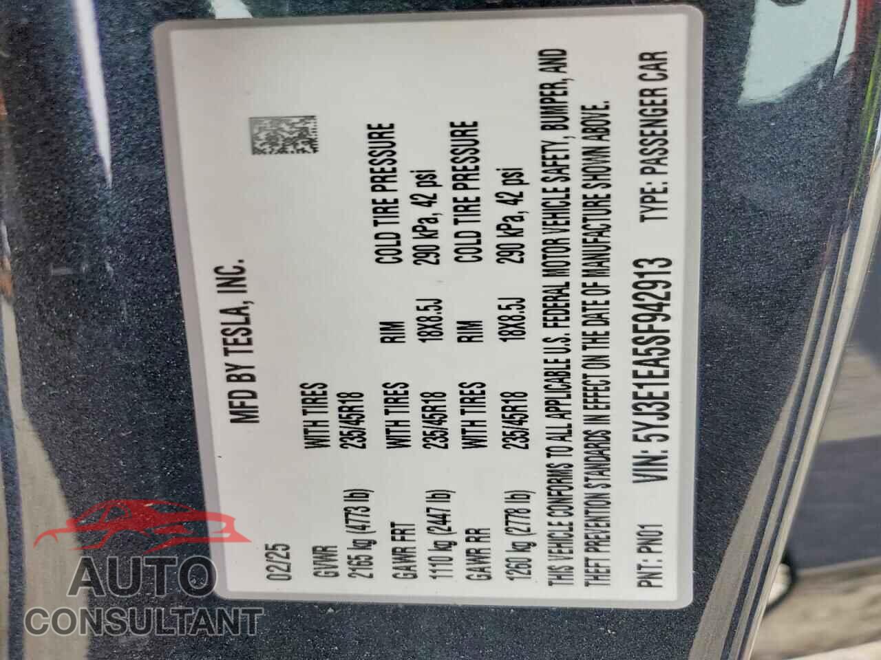 TESLA MODEL 3 2025 - 5YJ3E1EA5SF942913