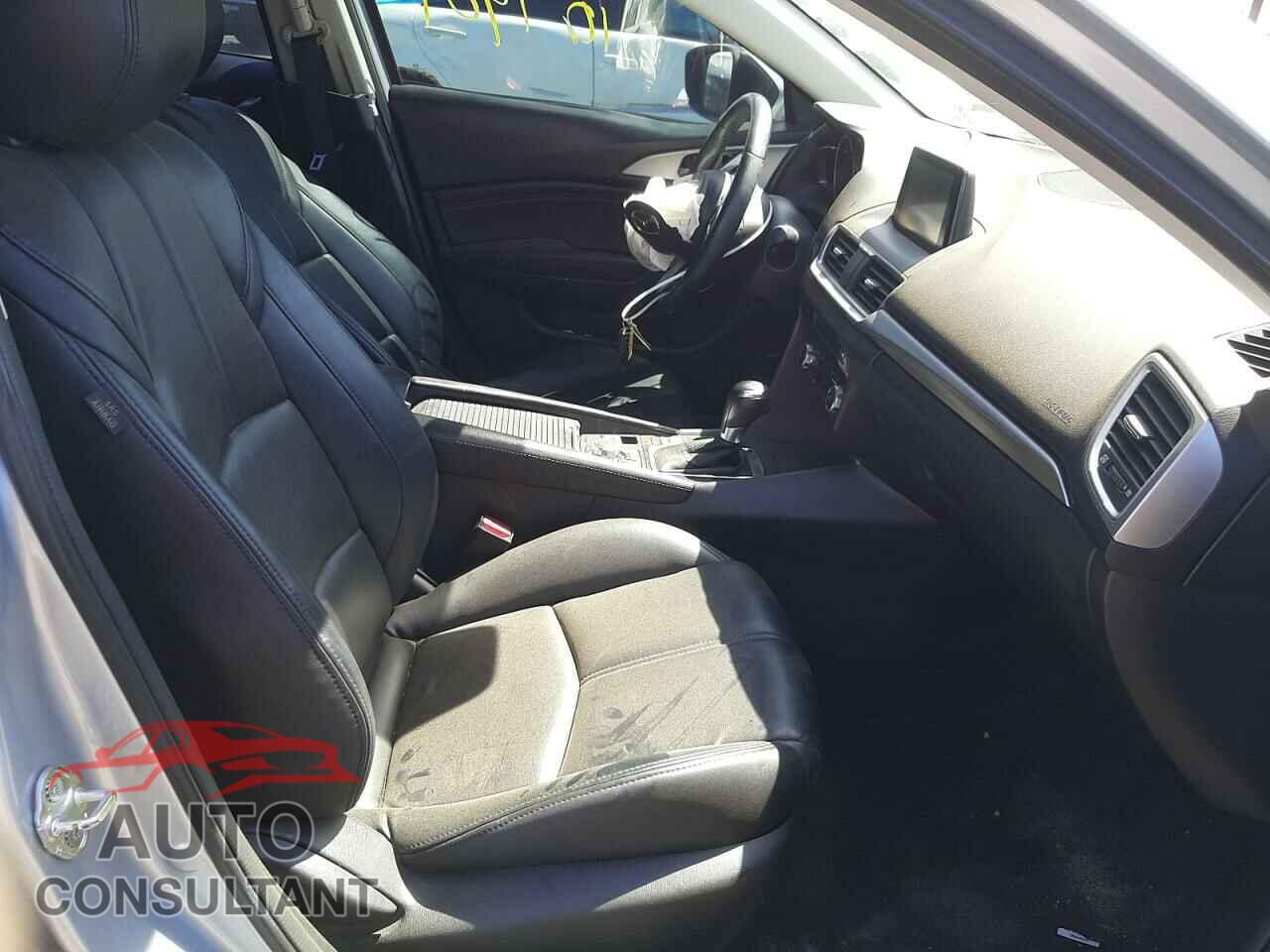 MAZDA 3 2017 - 3MZBN1V70HM149410