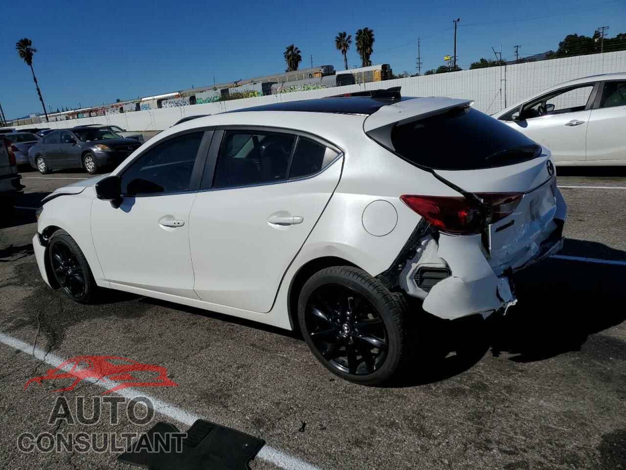 MAZDA 3 2017 - 3MZBN1M3XHM134735