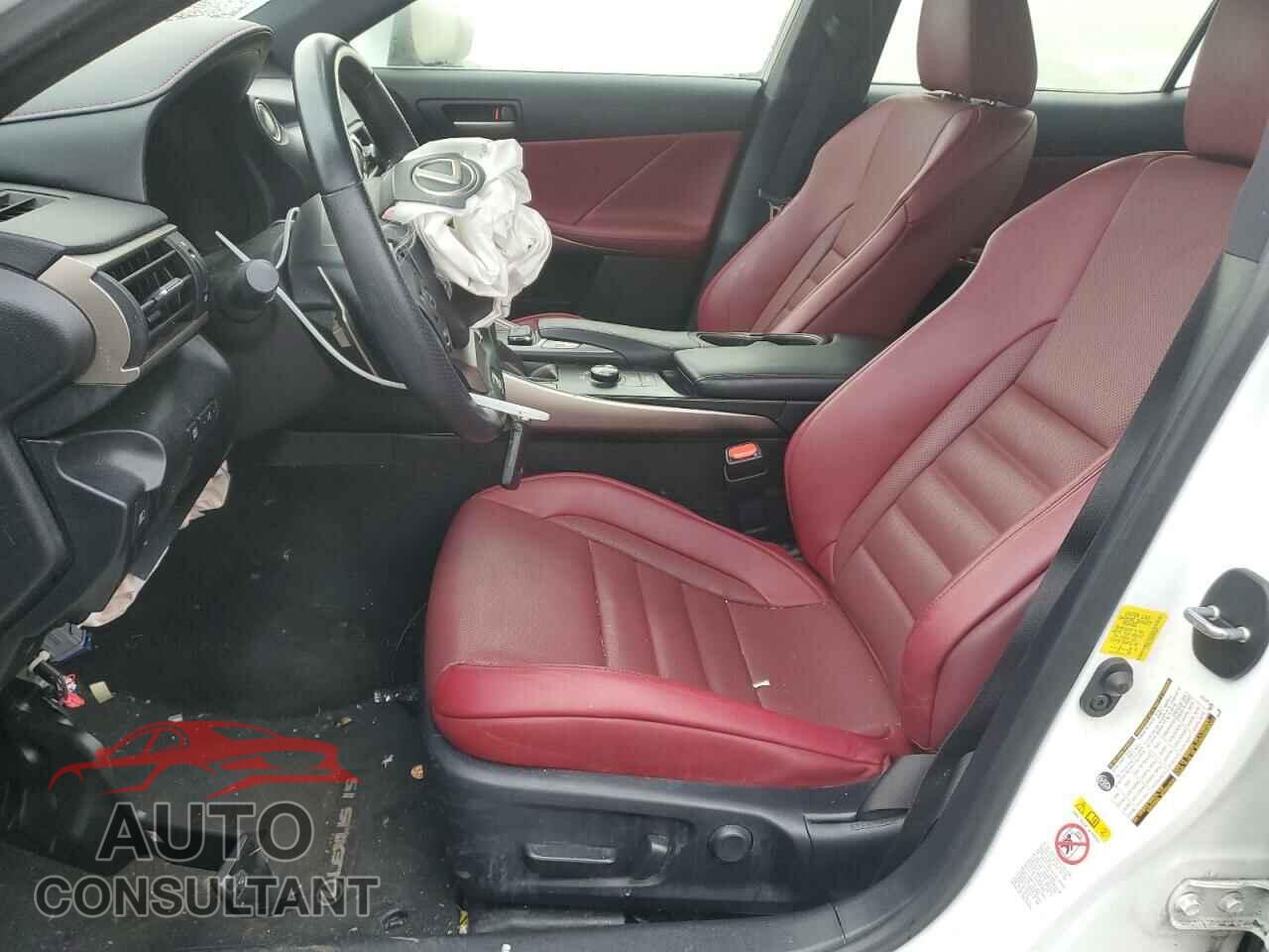 LEXUS IS 2019 - JTHC81D25K5035600