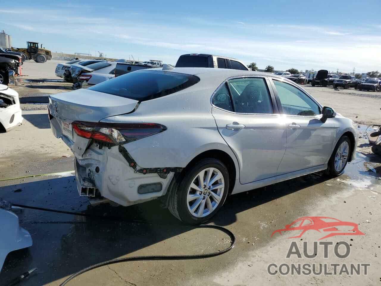 TOYOTA CAMRY 2023 - 4T1C11AK2PU126438