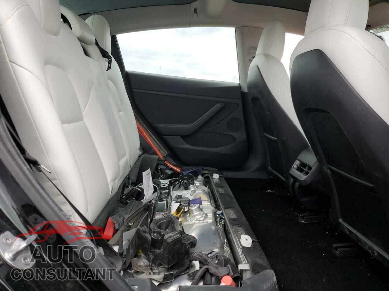 TESLA MODEL 3 2021 - 5YJ3E1EA8MF089555