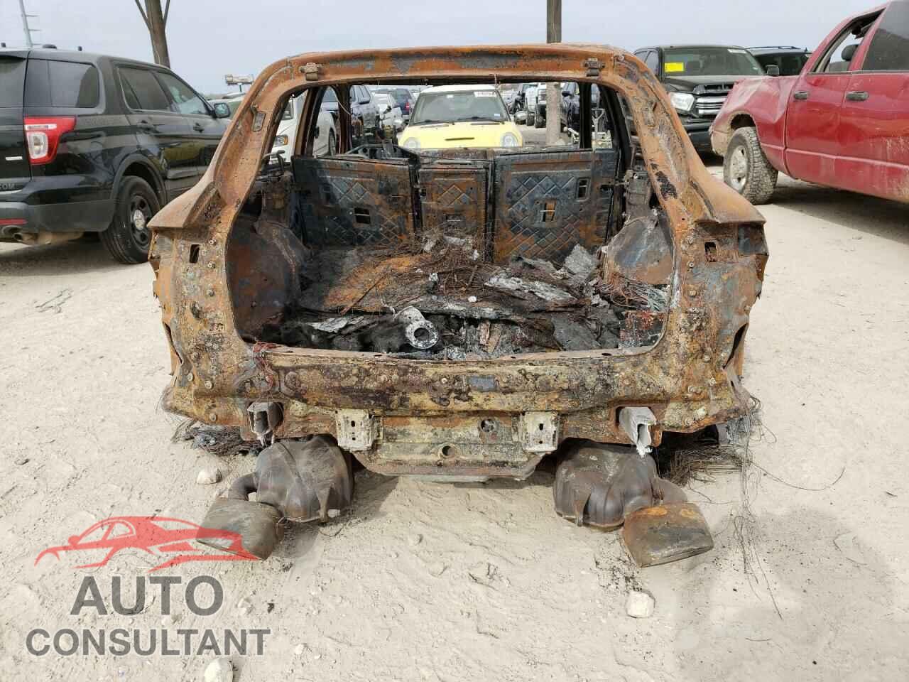 PORSCHE MACAN 2017 - WP1AA2A53HLB04871