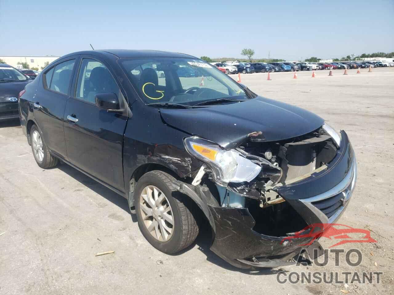 NISSAN VERSA 2017 - 3N1CN7AP7HL809631