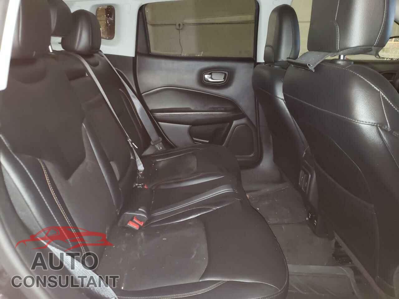 JEEP COMPASS 2017 - 3C4NJDBB4HT617036