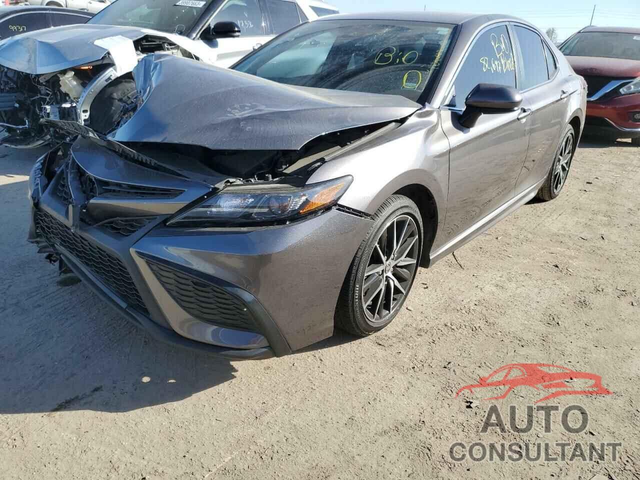 TOYOTA CAMRY 2021 - 4T1G11AK4MU440346