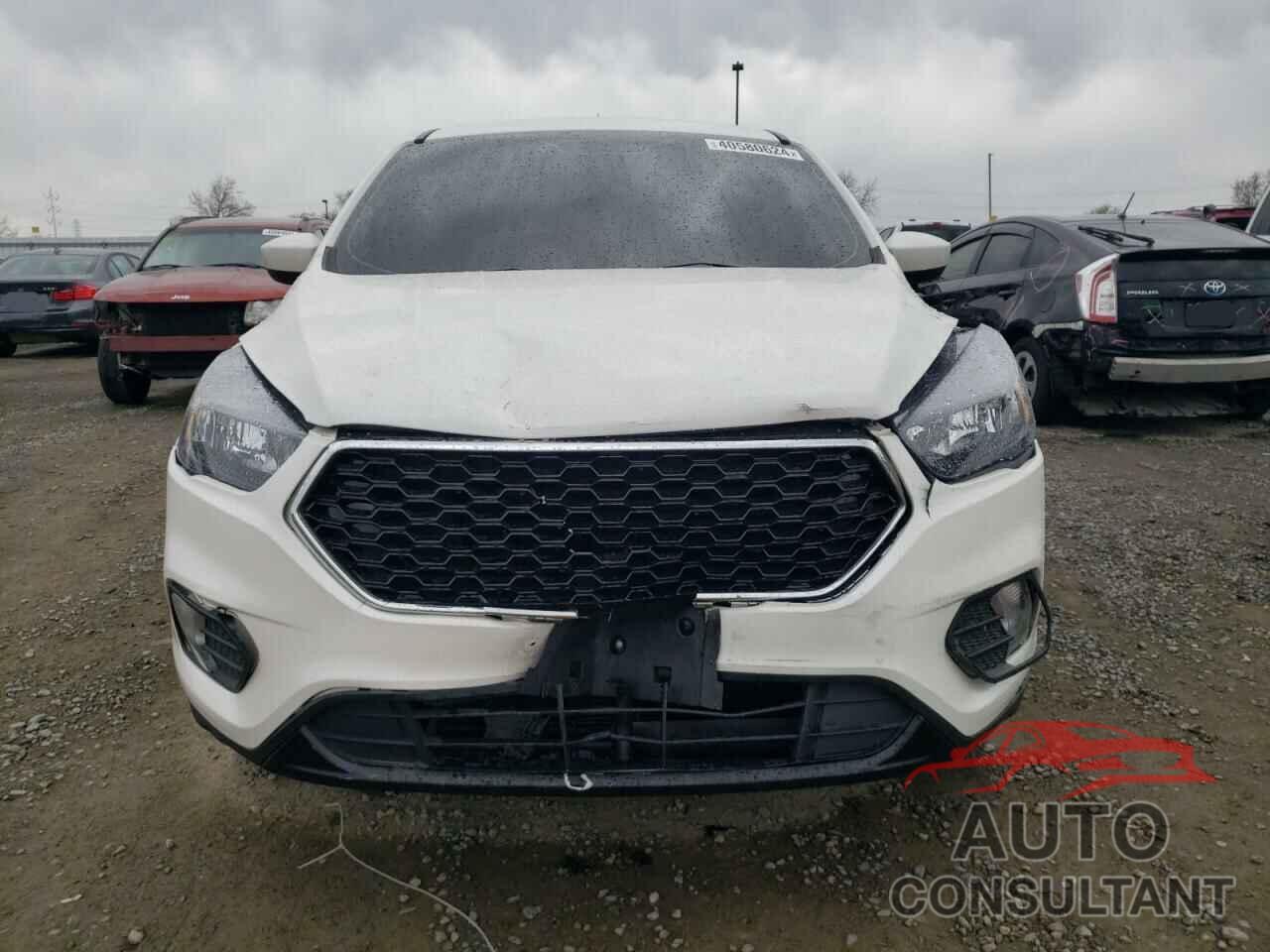 FORD ESCAPE 2019 - 1FMCU9GD4KUC28122