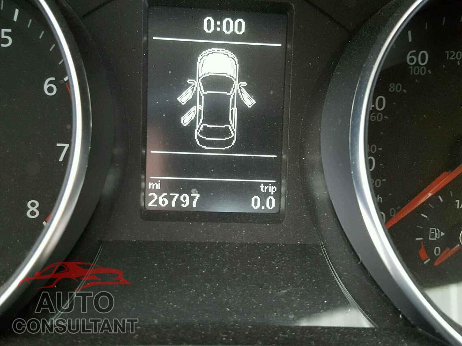VOLKSWAGEN PASSAT 2017 - 1VWAT7A30HC020060