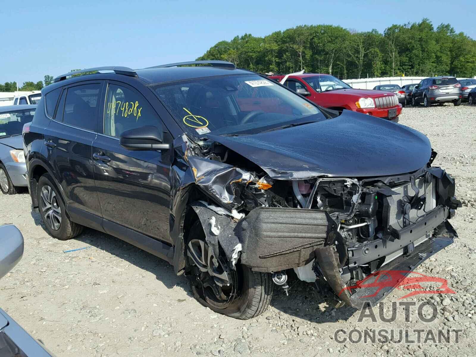 TOYOTA RAV4 LE 2017 - JTMBFREV0HJ117549
