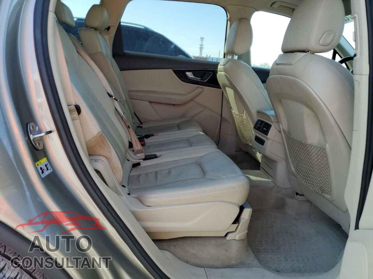 AUDI Q7 2017 - WA1LAAF71HD030353
