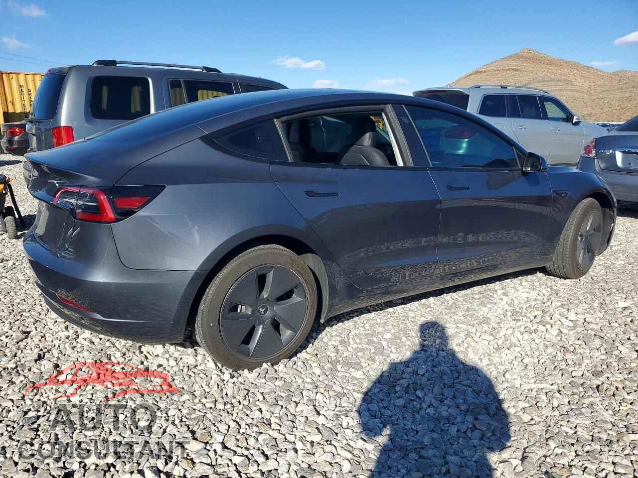 TESLA MODEL 3 2023 - 5YJ3E1EAXPF656093
