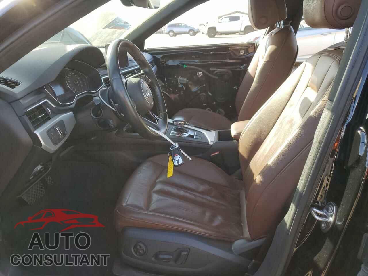 AUDI A4 2018 - WAUDNAF46JA058948