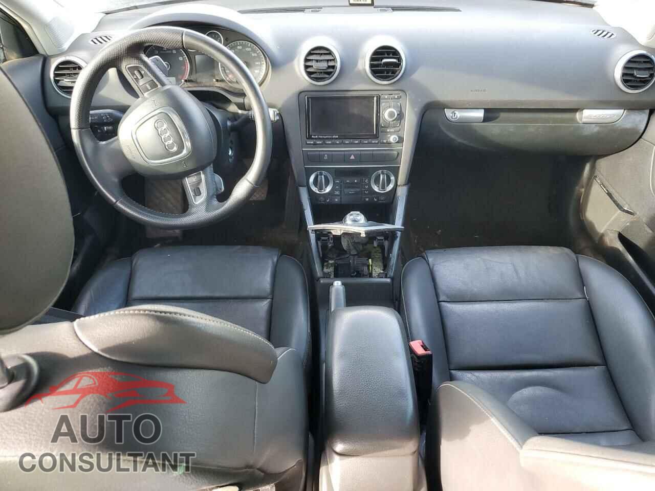 AUDI A3 2013 - WAUMFAFM3DA027030
