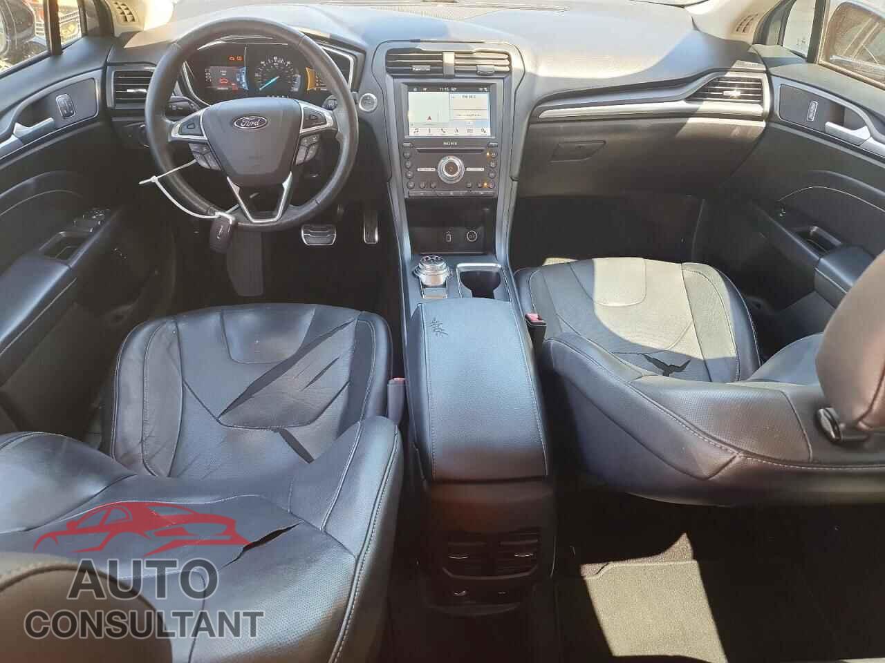 FORD FUSION 2017 - 3FA6P0SU1HR242545