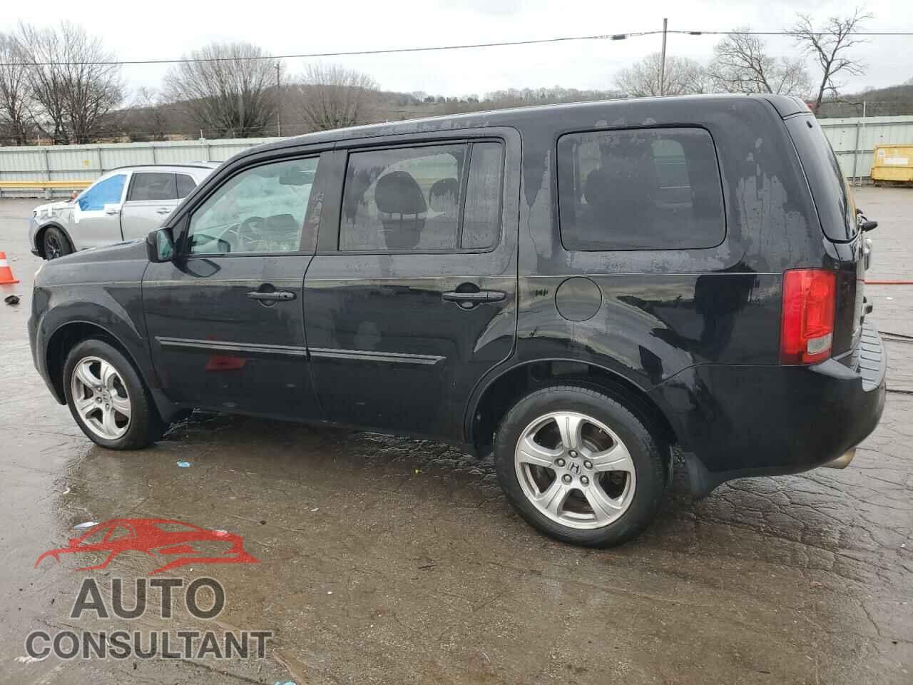 HONDA PILOT 2012 - 5FNYF3H50CB005577