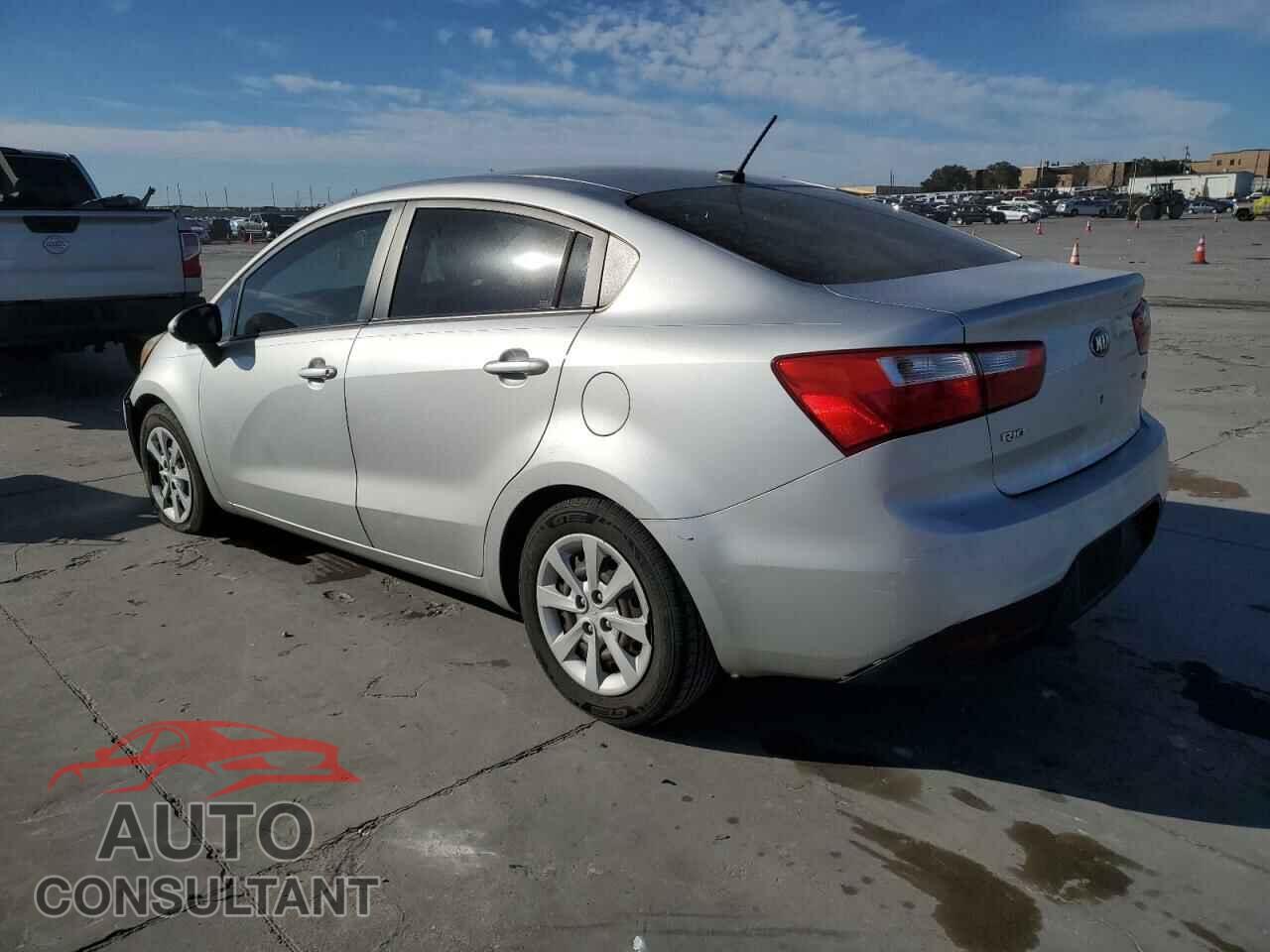 KIA RIO 2013 - KNADM4A3XD6177984