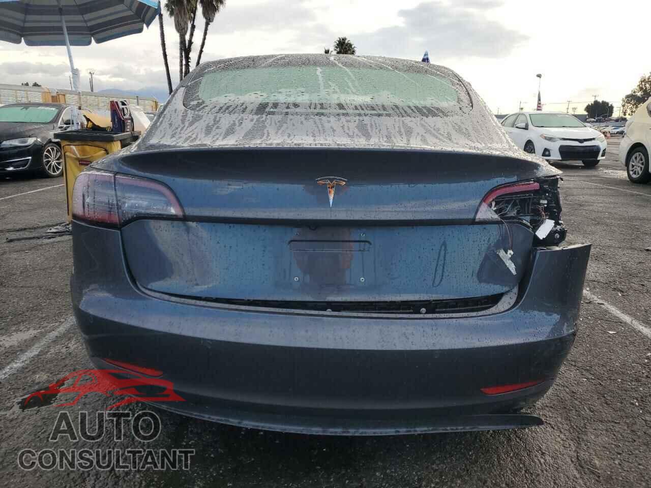 TESLA MODEL 3 2018 - 5YJ3E1EA0JF046095