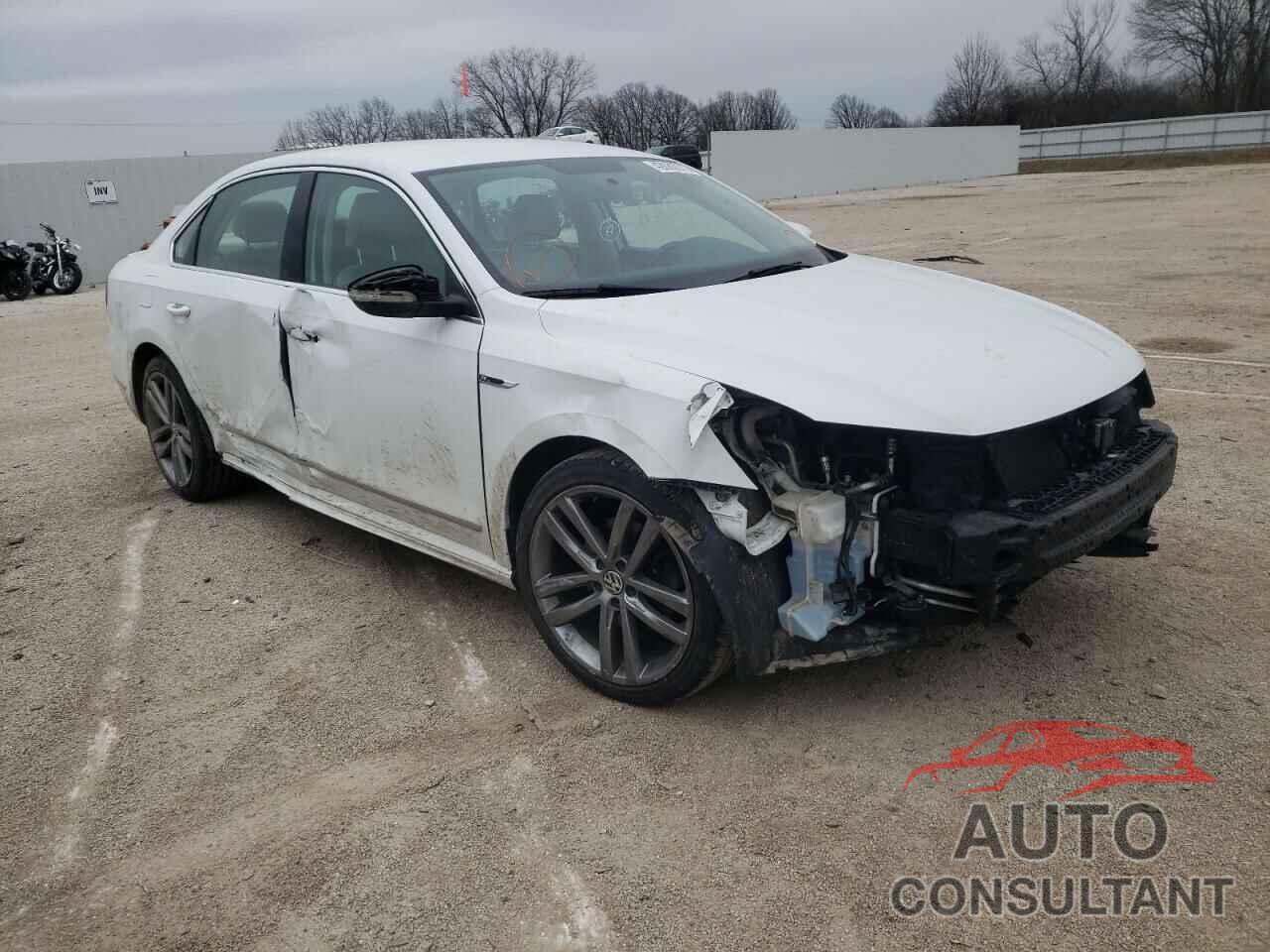 VOLKSWAGEN PASSAT 2017 - 1VWDT7A33HC054815