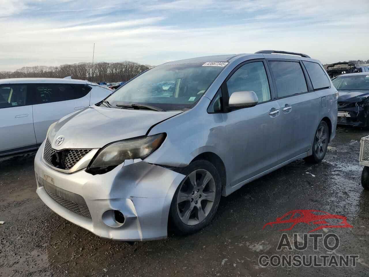 TOYOTA SIENNA 2013 - 5TDXK3DC3DS395695