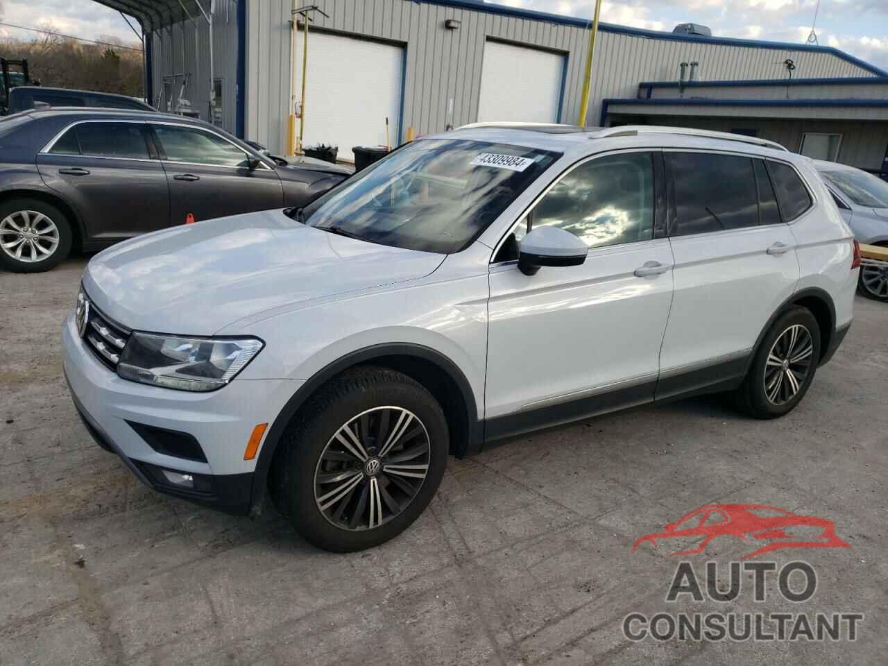 VOLKSWAGEN TIGUAN 2018 - 3VV2B7AX3JM068185