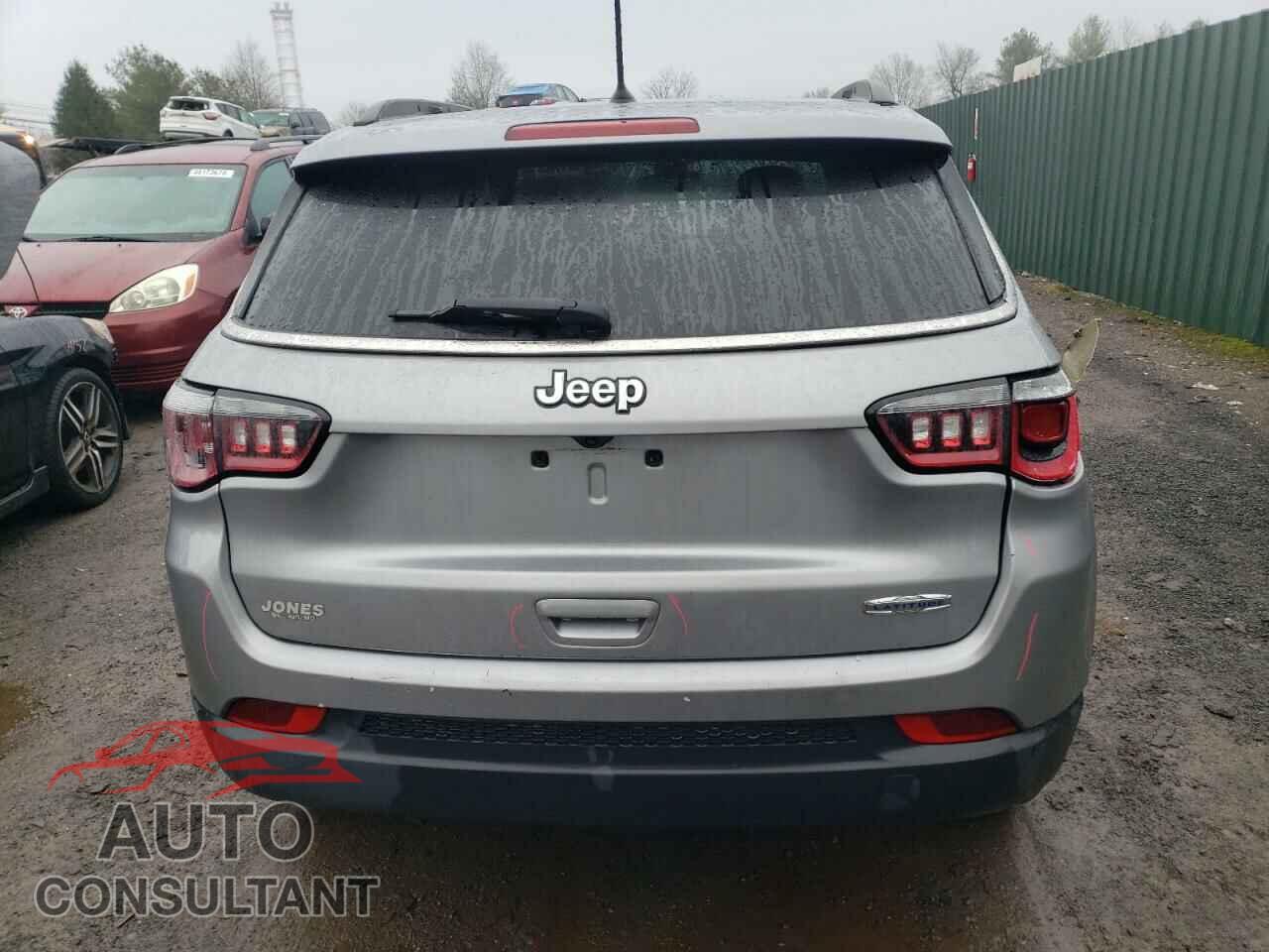 JEEP COMPASS 2018 - 3C4NJCBBXJT461908