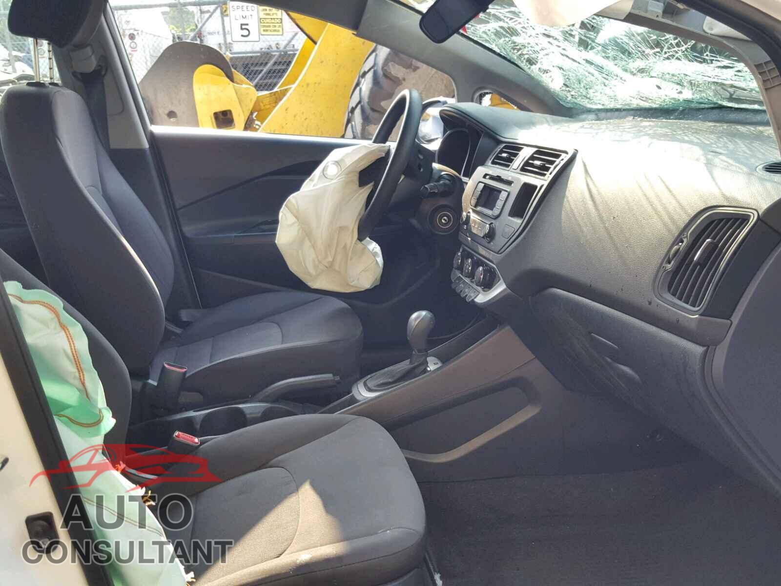 KIA RIO 2015 - KNADM4A39F6503471