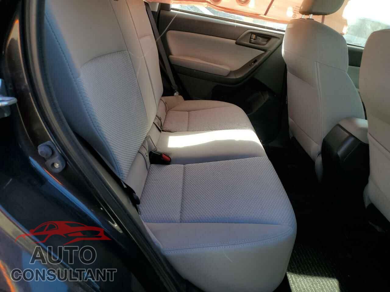 SUBARU FORESTER 2016 - JF2SJAAC7GG555793