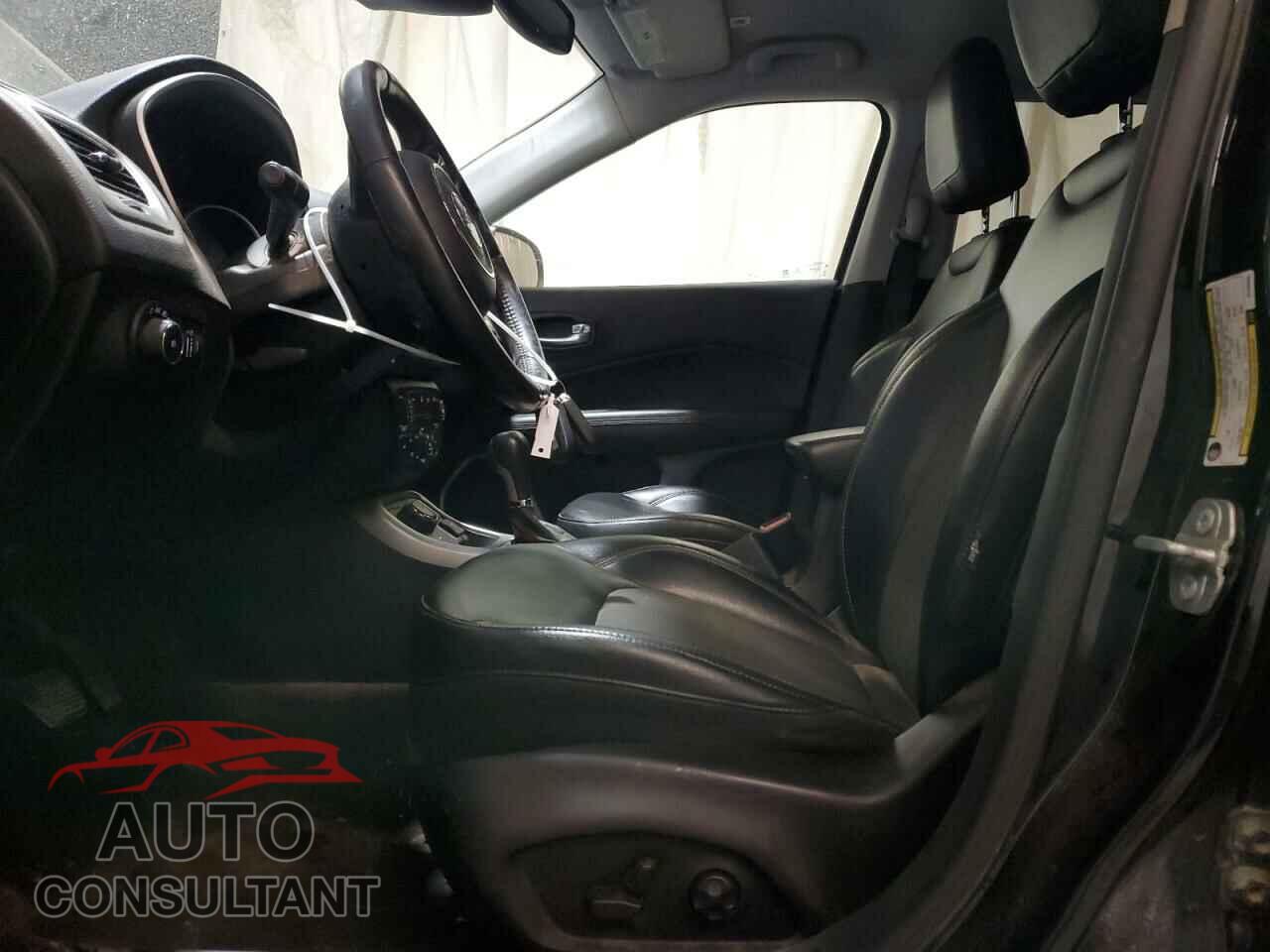 JEEP COMPASS 2018 - 3C4NJDBB9JT334606