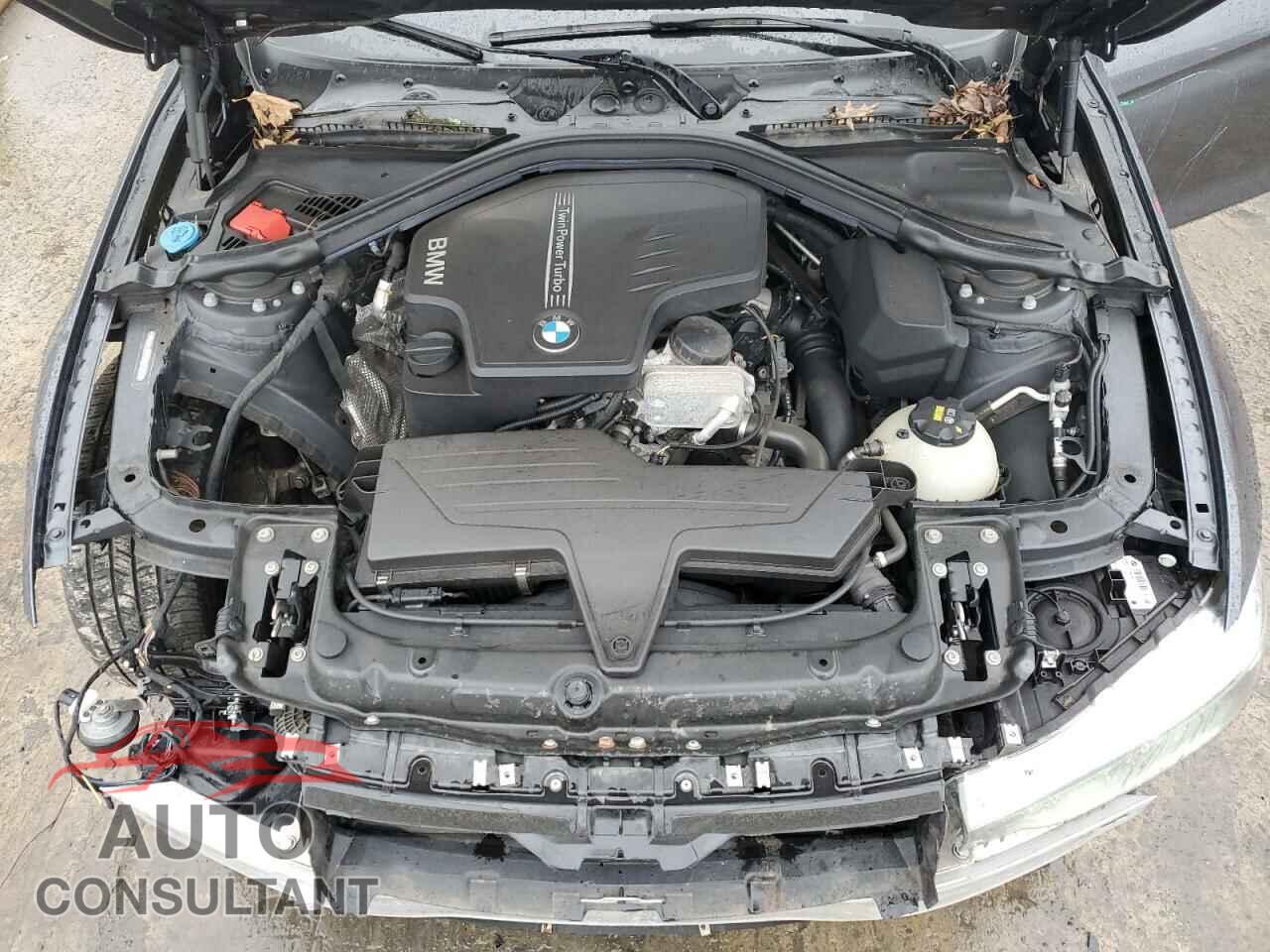 BMW 3 SERIES 2016 - WBA8E3G51GNU03972