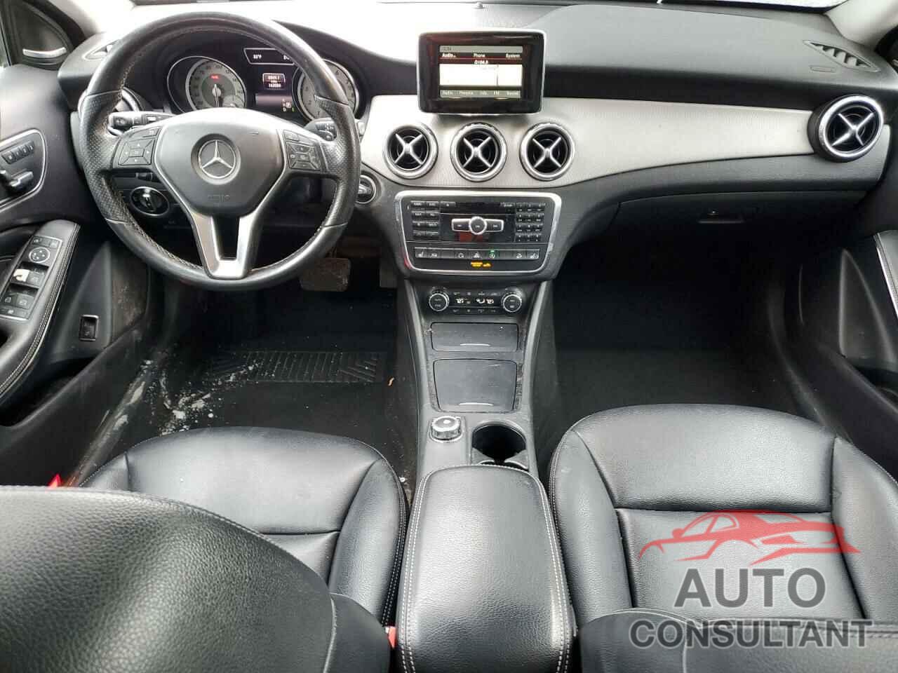 MERCEDES-BENZ GLA-CLASS 2015 - WDCTG4GB3FJ105197