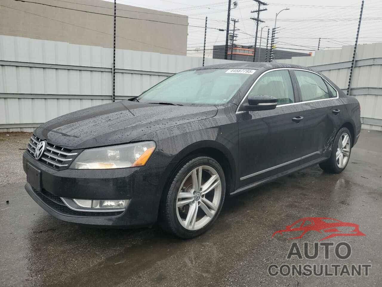 VOLKSWAGEN PASSAT 2013 - 1VWCN7A30DC075525