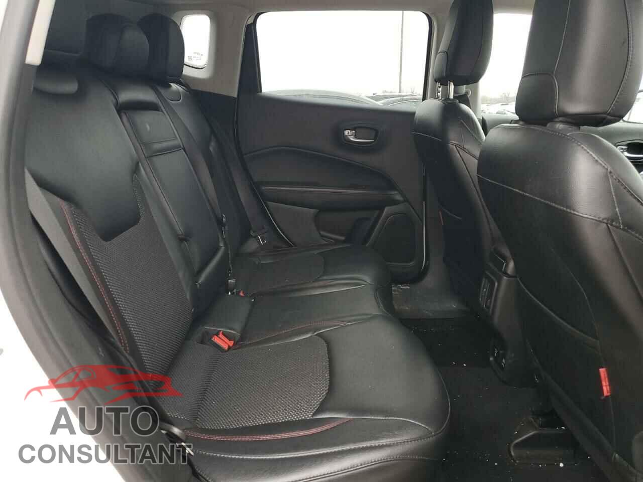 JEEP COMPASS 2018 - 3C4NJDDB3JT419356