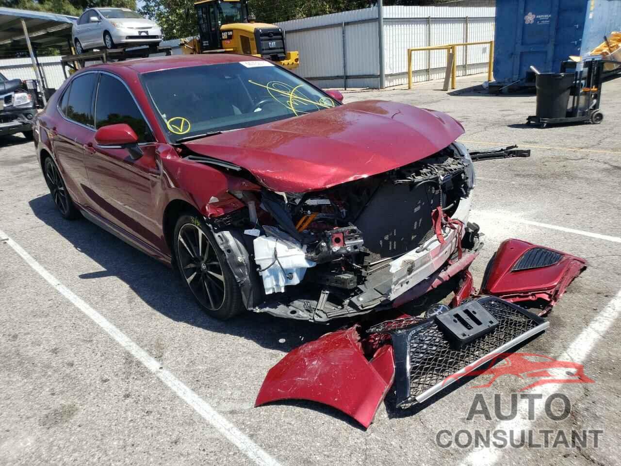 TOYOTA CAMRY 2018 - 4T1B61HK4JU565828