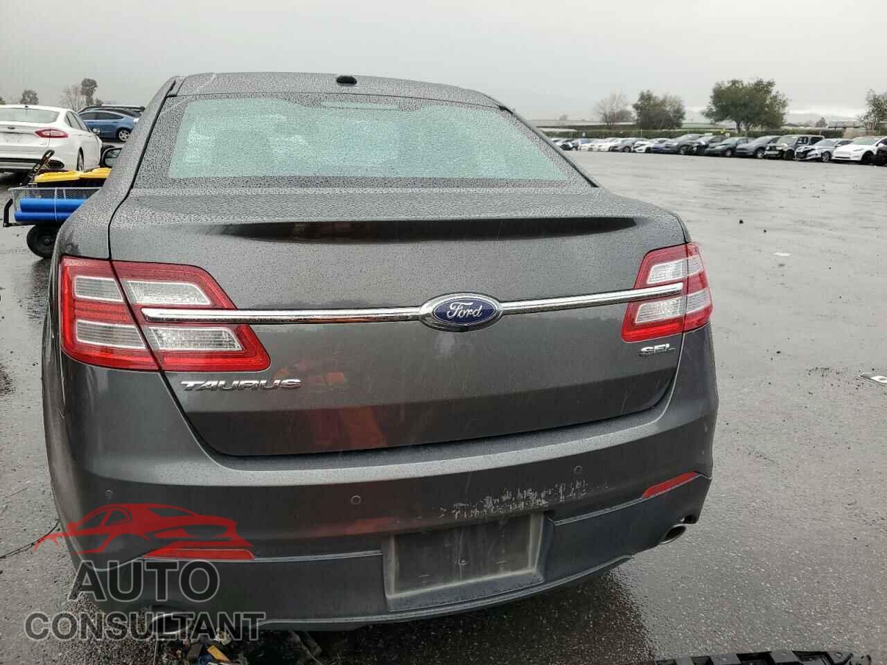 FORD TAURUS 2015 - 1FAHP2E87FG188739