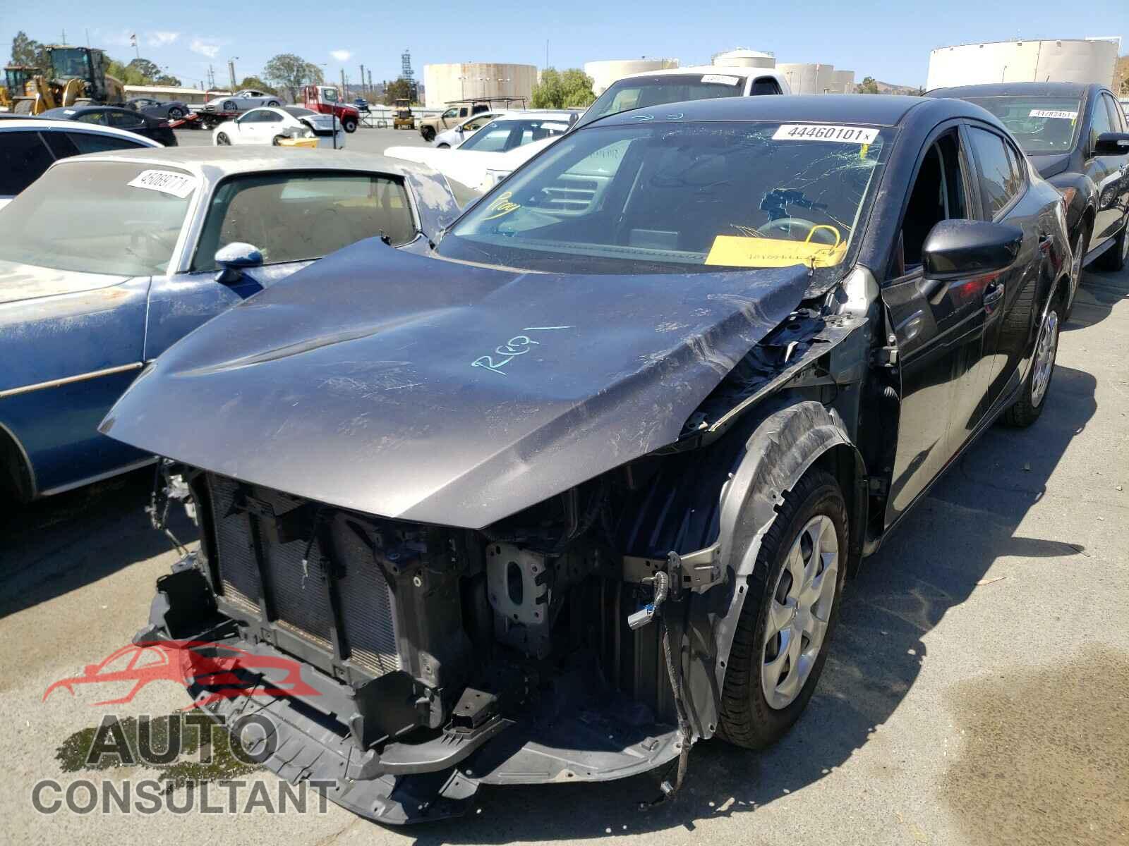 MAZDA 3 2017 - 3MZBN1U71HM109421