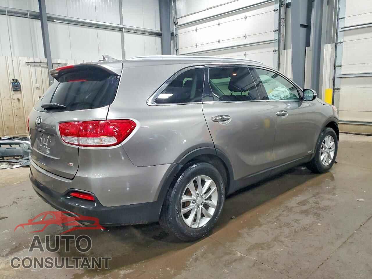 KIA SORENTO 2016 - 5XYPGDA38GG037604