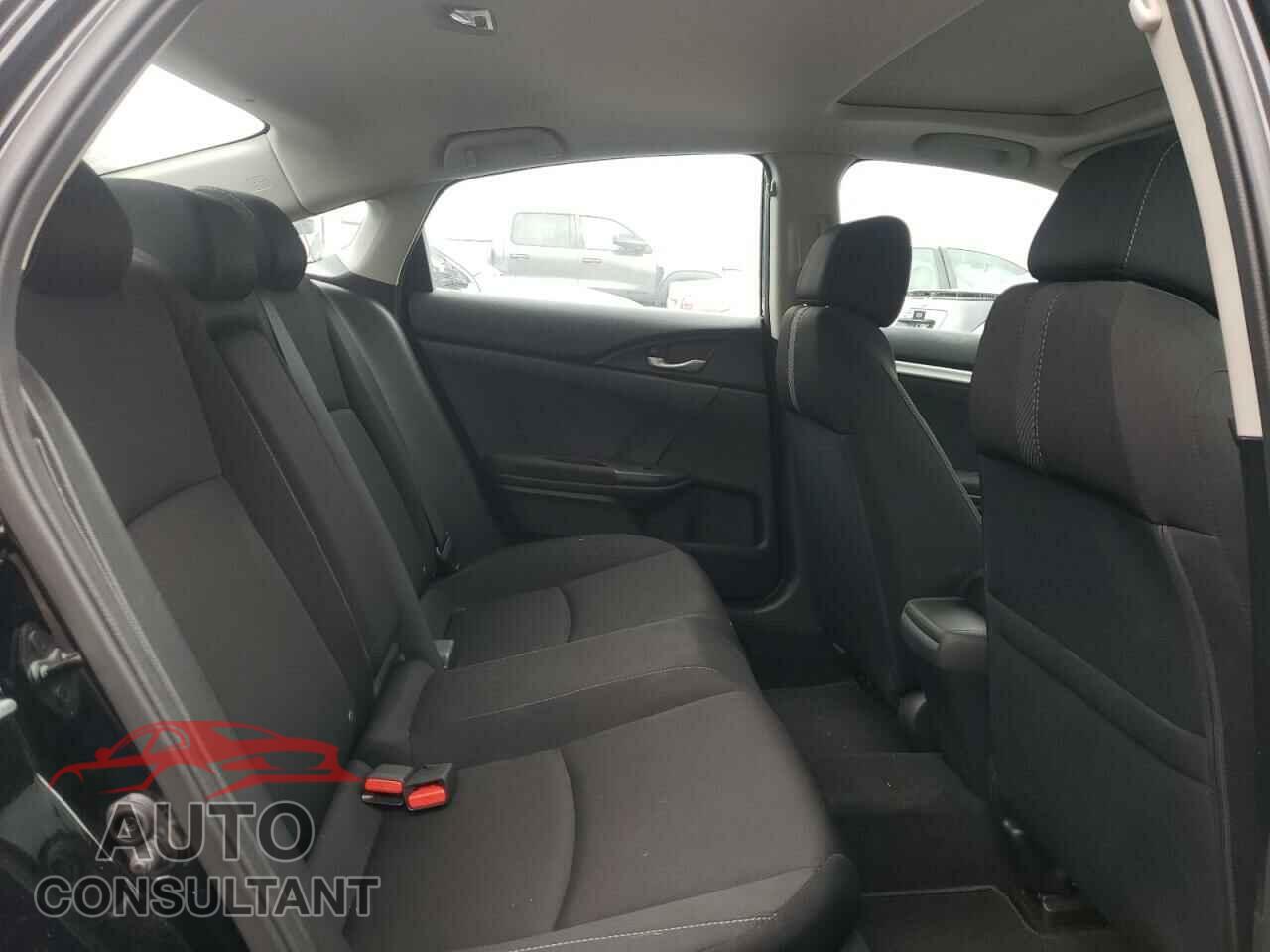 HONDA CIVIC 2017 - 19XFC2F77HE077338