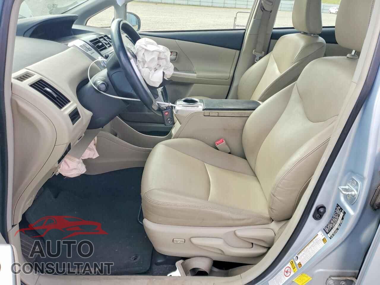 TOYOTA PRIUS 2013 - JTDZN3EU0D3218935