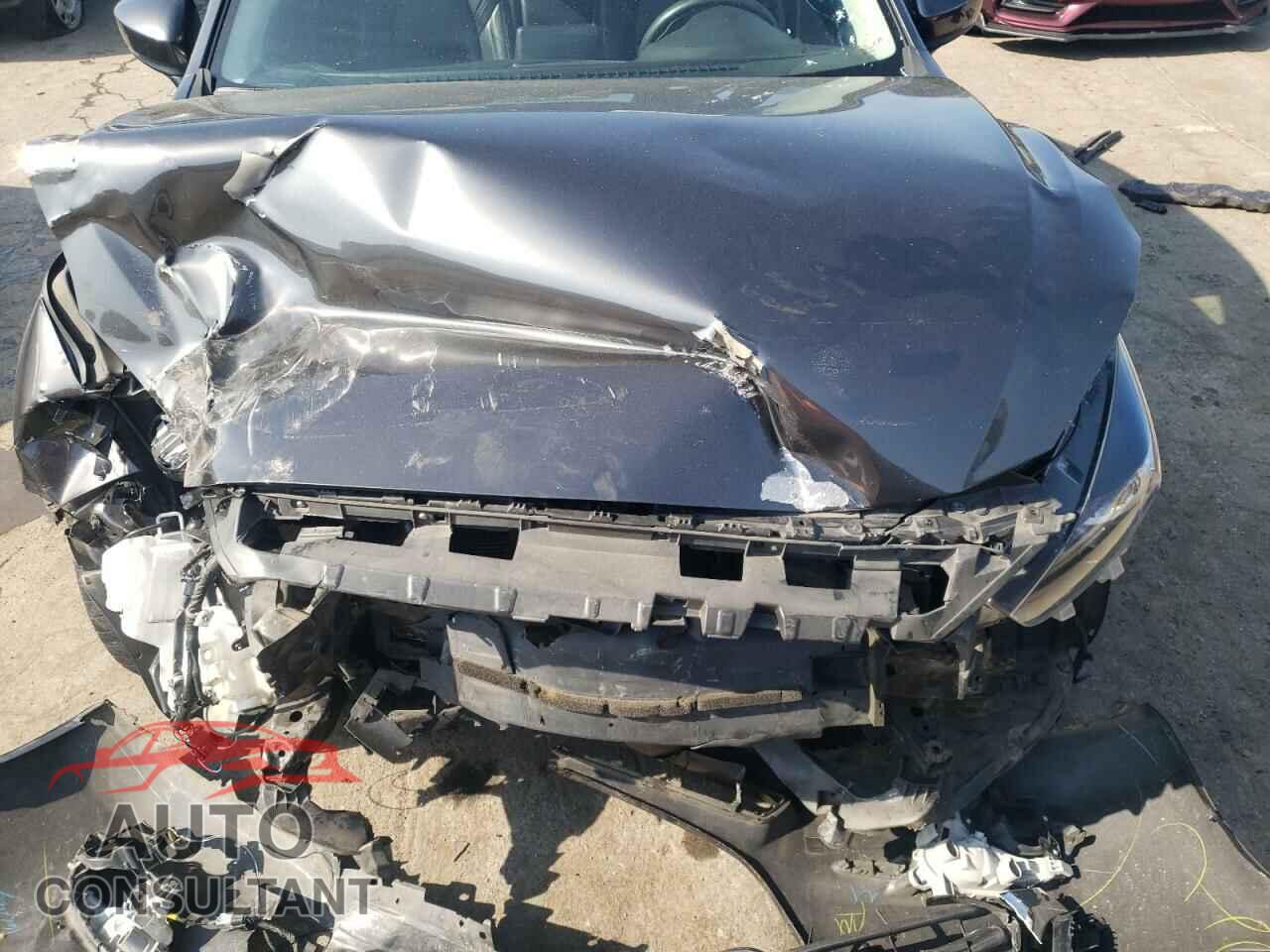 MAZDA 3 2017 - 3MZBN1U75HM120292