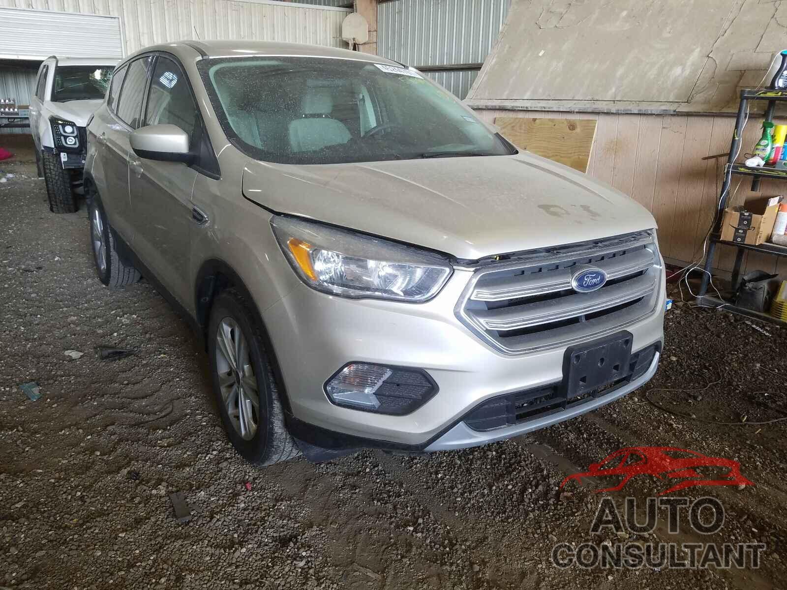 FORD ESCAPE 2017 - 1FMCU0GD3HUE88161