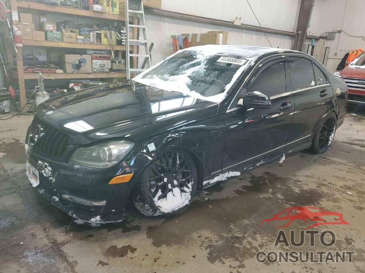 MERCEDES-BENZ C-CLASS 2012 - WDDGF8BB8CA607942