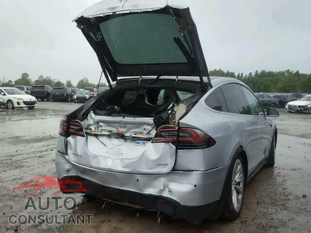 TESLA MODEL X 2017 - 5YJXCDE28HF050844