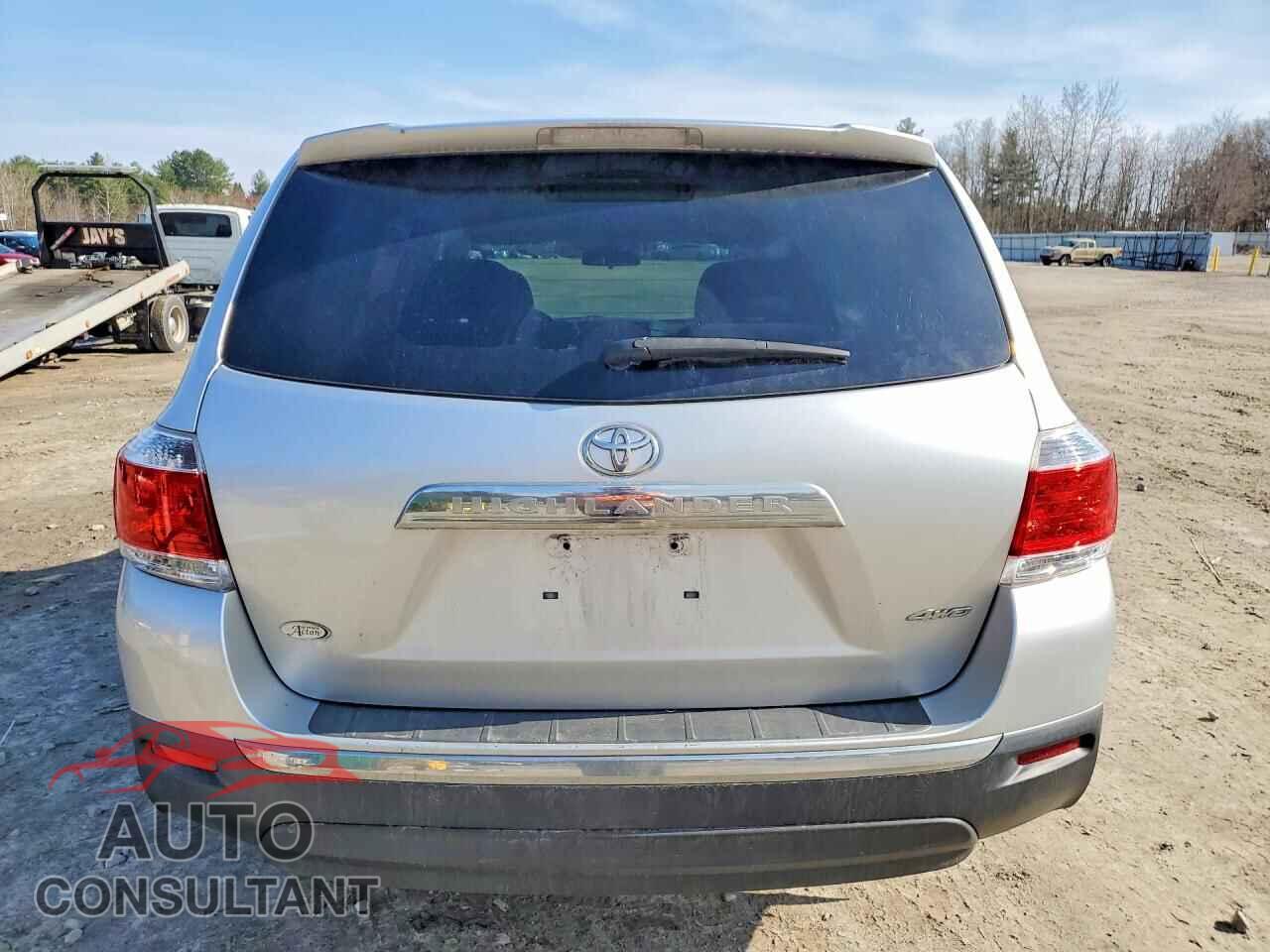 TOYOTA HIGHLANDER 2013 - 5TDBK3EH8DS244520