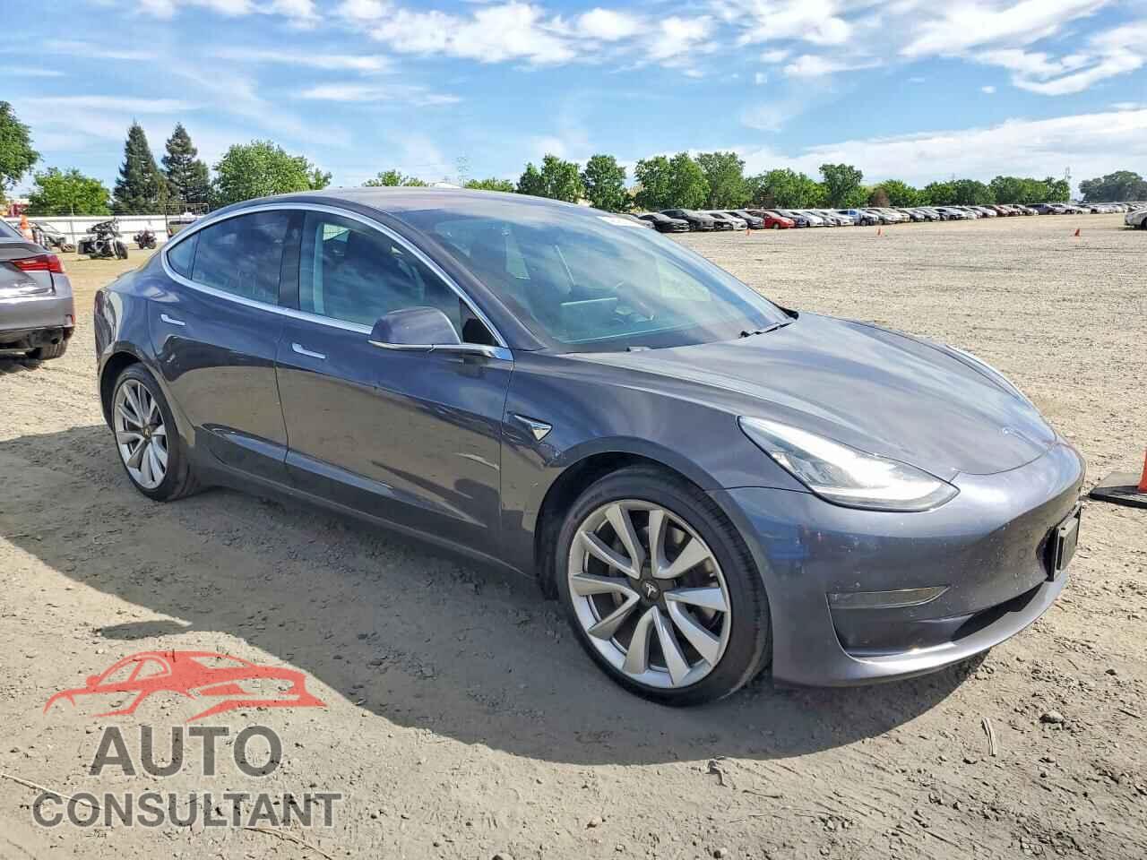TESLA MODEL 3 2018 - 5YJ3E1EA3JF051064