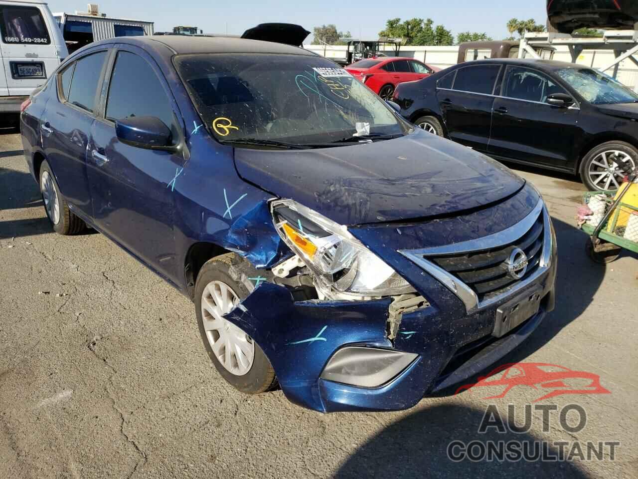 NISSAN VERSA 2018 - 3N1CN7AP1JL870611