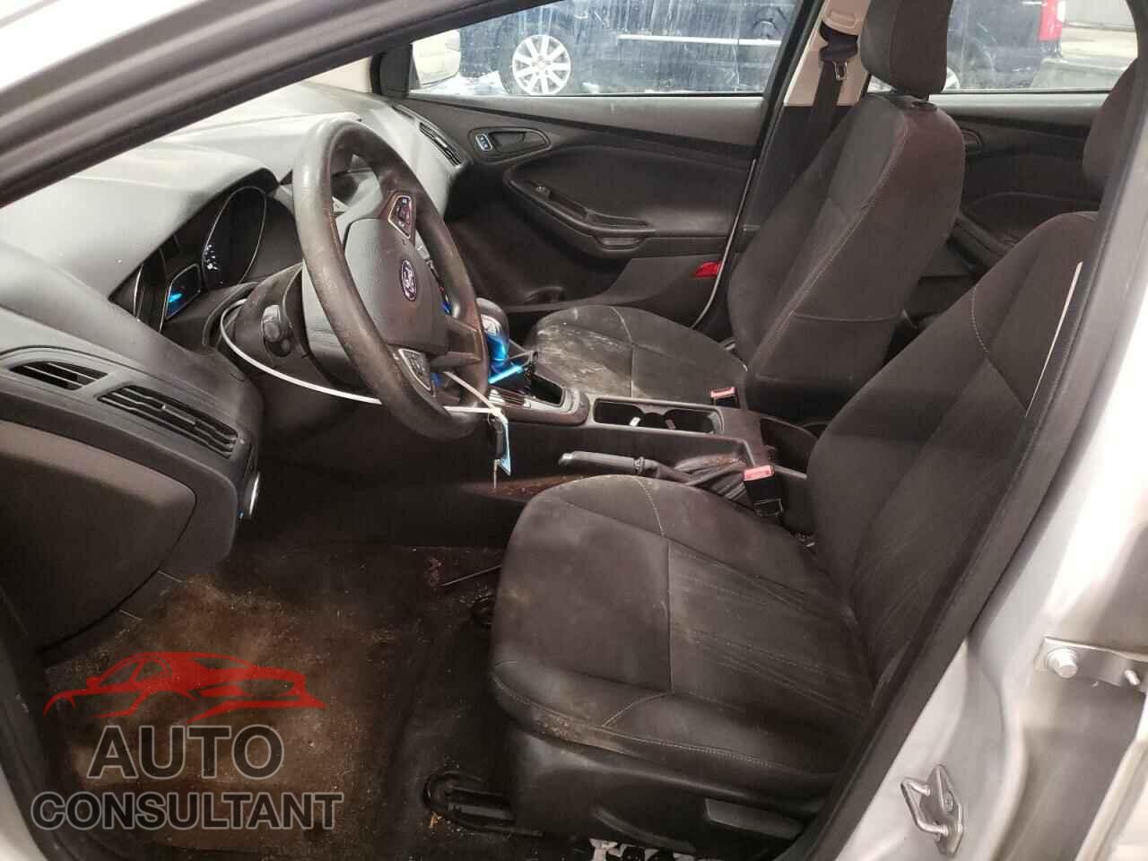 FORD FOCUS 2018 - 1FADP3E26JL202551