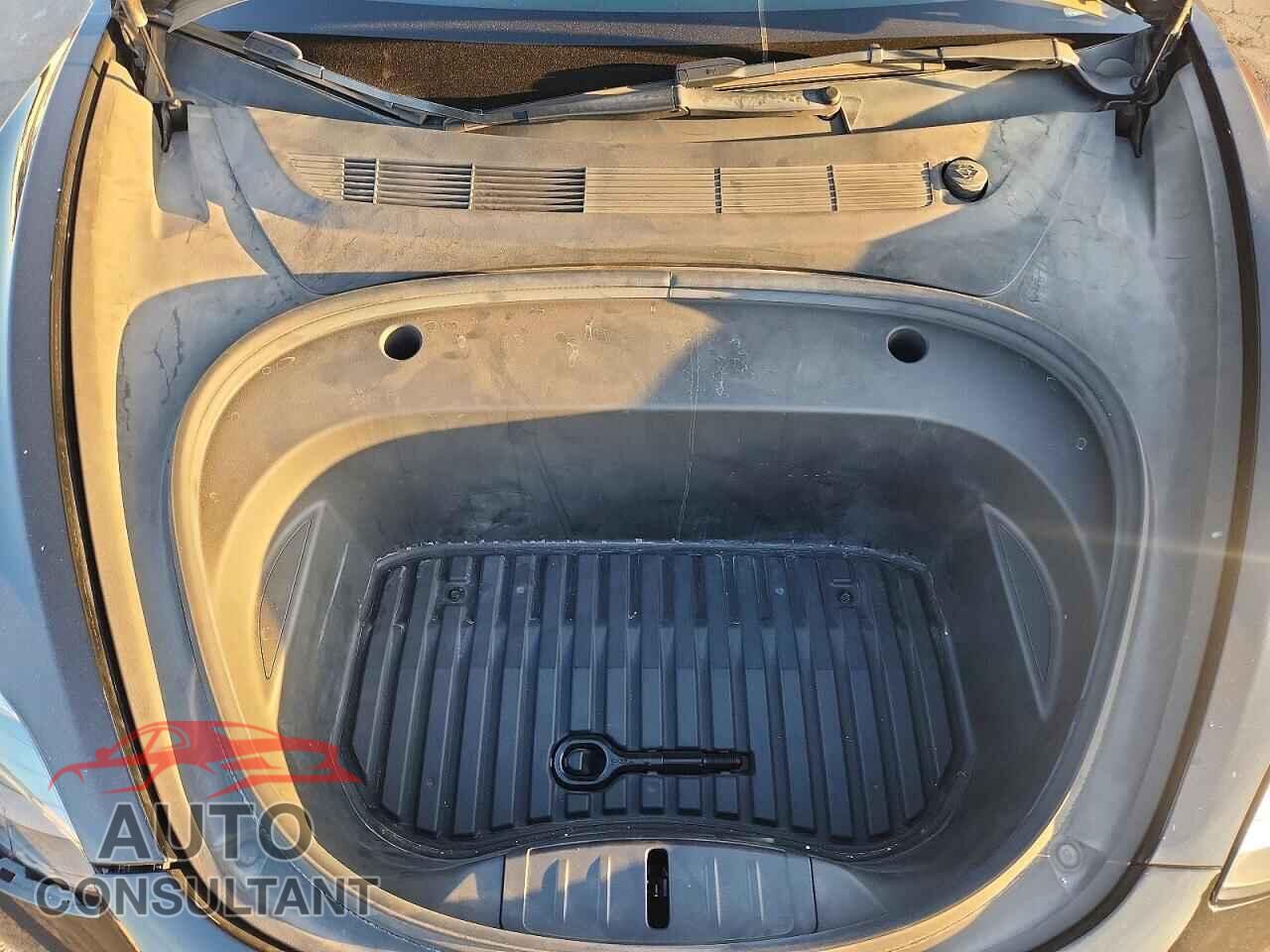 TESLA MODEL 3 2022 - 5YJ3E1EA2NF372423